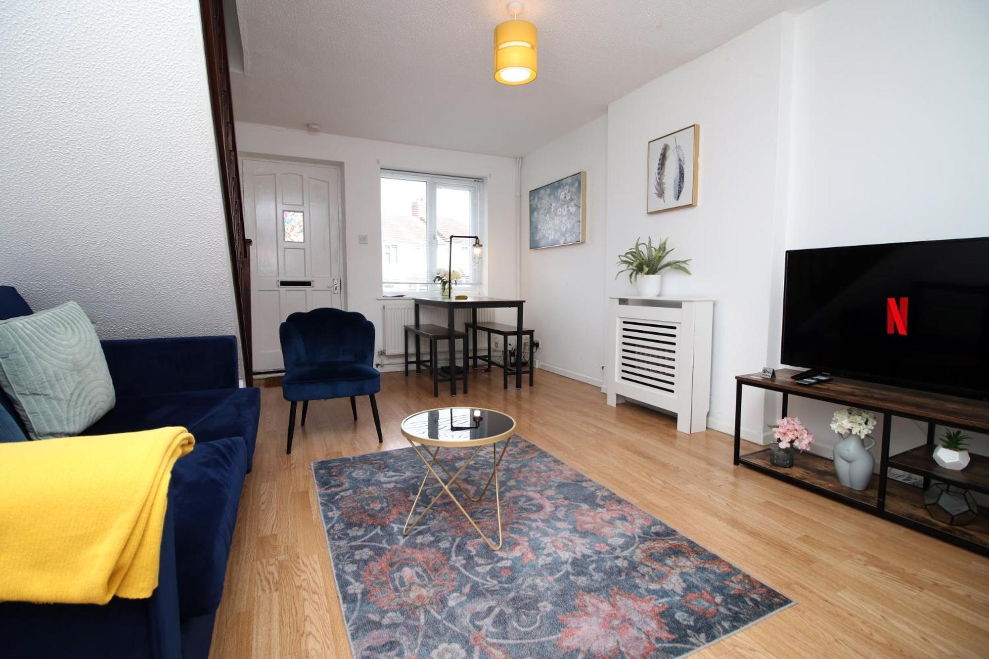 2Bedroom Home- Free Parking, Wi-Fi & Patio- Available For Long Or Short Term Bristol Ngoại thất bức ảnh